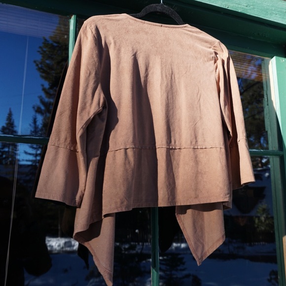 Ginger G Women’s Cardigan - Picture 2 of 5